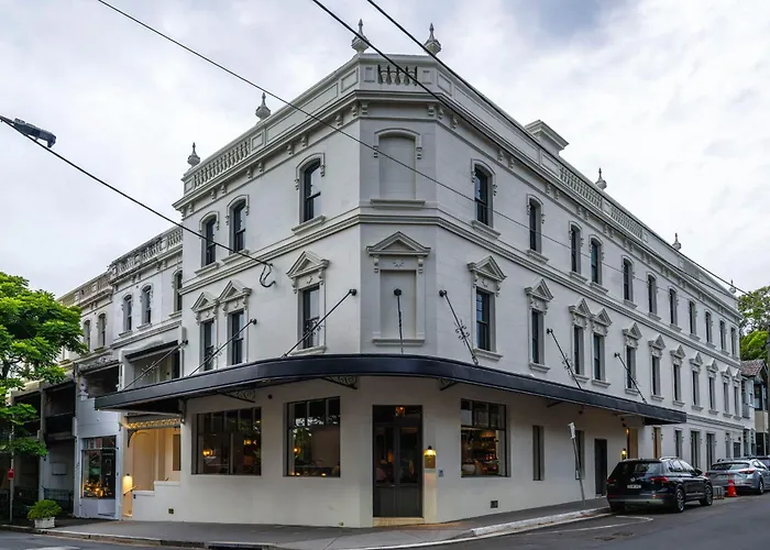 The Grand National Hotel By Saint Peter