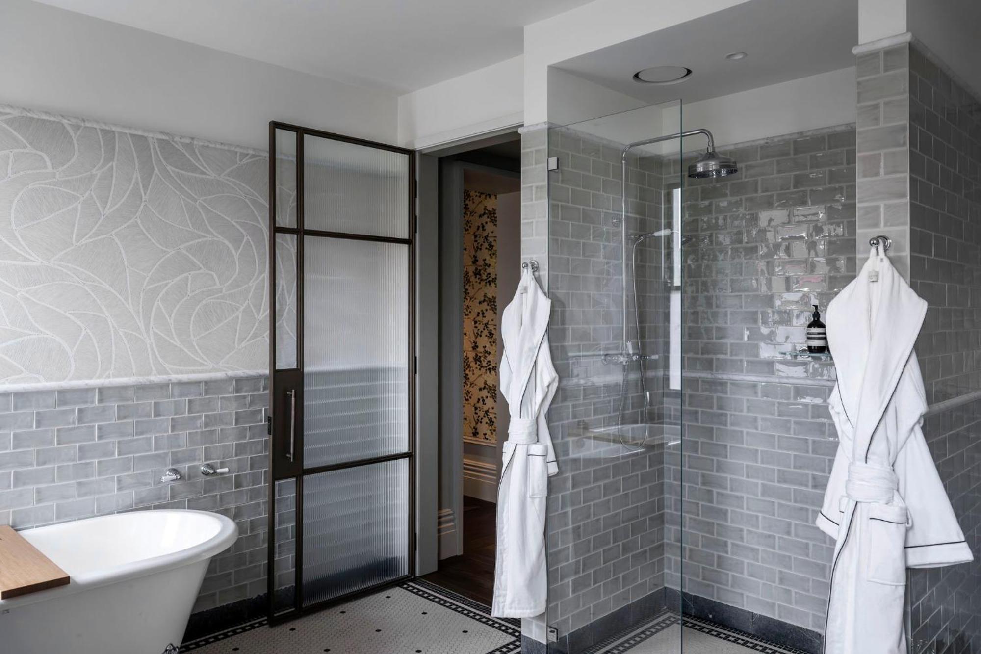 Hotel The Grand National By Saint Peter Sydney
