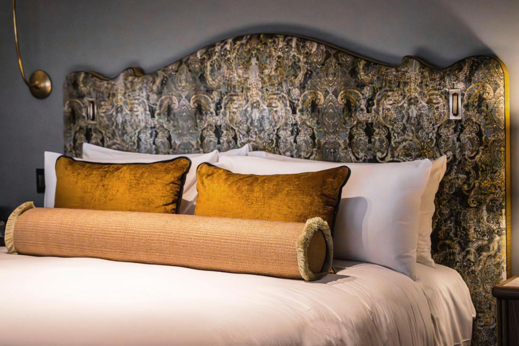 Hotel The Grand National By Saint Peter 5*