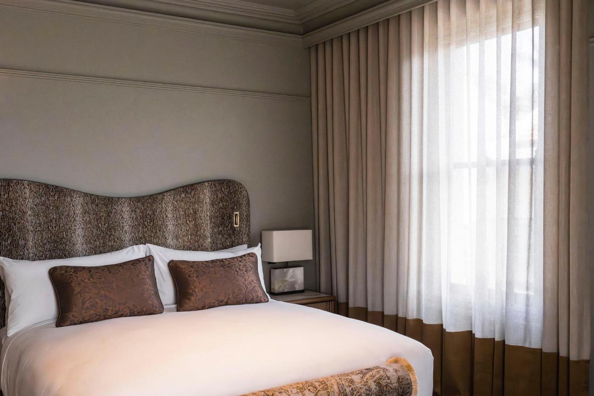 The Grand National By Saint Peter 5* Sydney