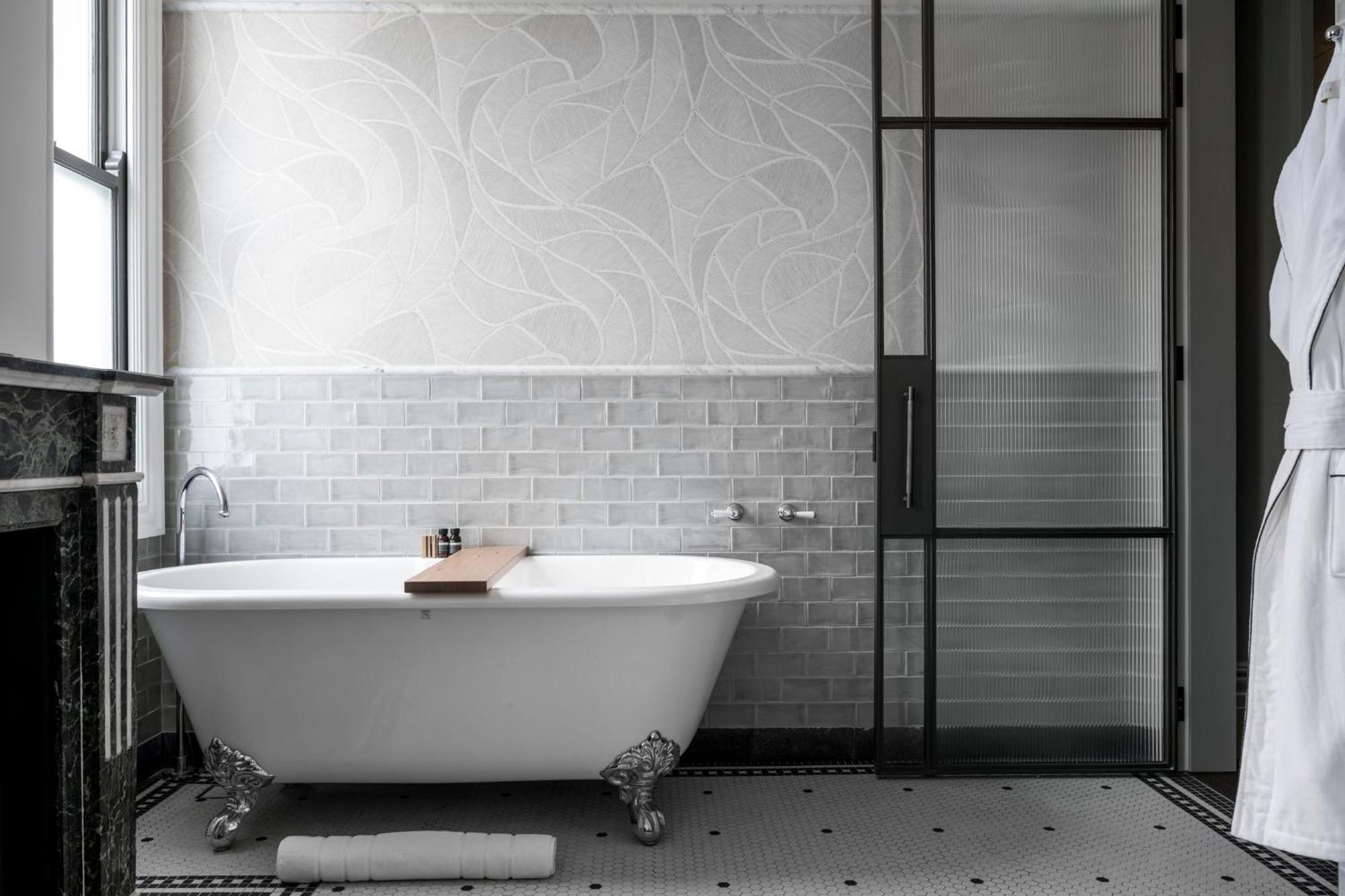 Hotel The Grand National By Saint Peter 5*